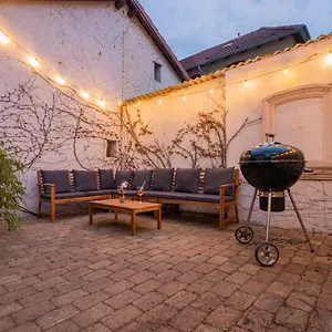 Euphoras - Stylisches In Apartment