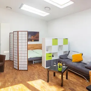 apartment11-wartburg.topcolognehotels.com/